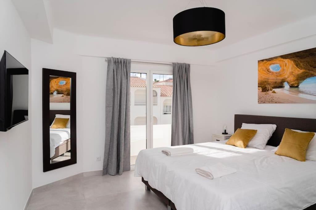 Carvoeiro Roof Top Apartment, Next To The Beach! Carvoeiro (Lagoa) Exterior photo